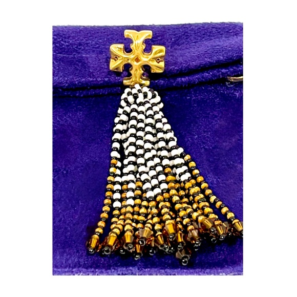 Tory Burch Roxanne Beaded Tassel Earring
Style #82680 - Picture 3 of 9